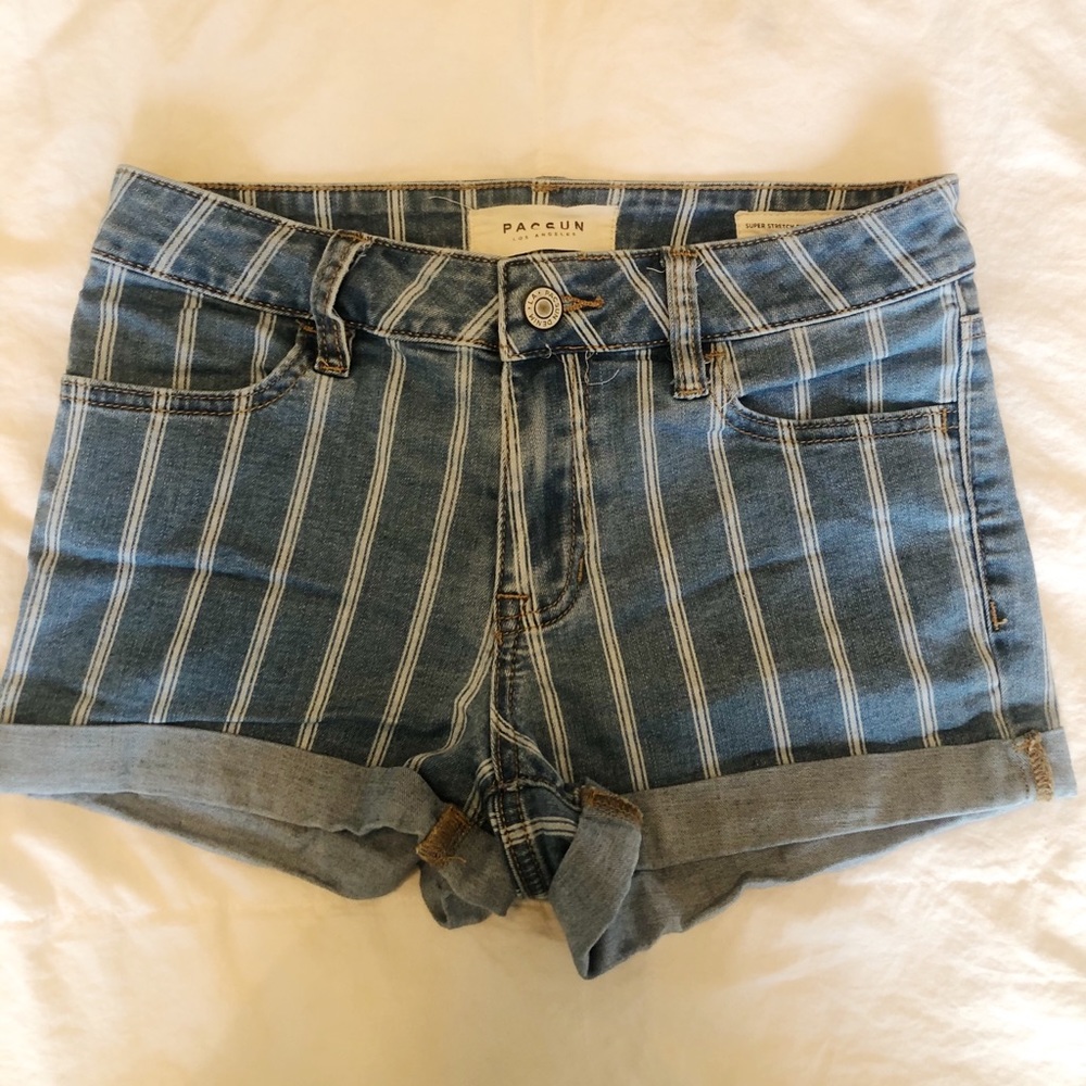 Pacsun high waisted / denim shorts / size 25